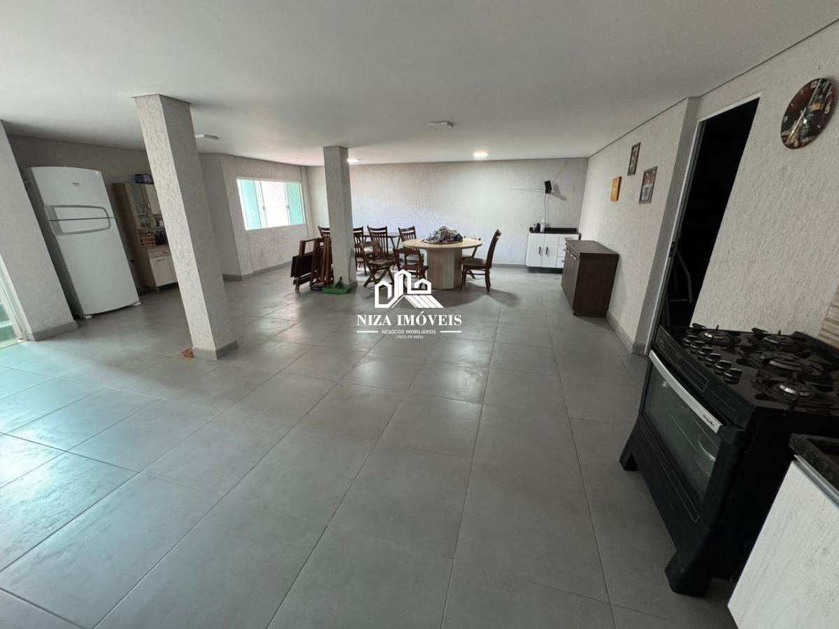  - Casa à venda em Piraquara, Centro, com 3 quartos, 180m²
