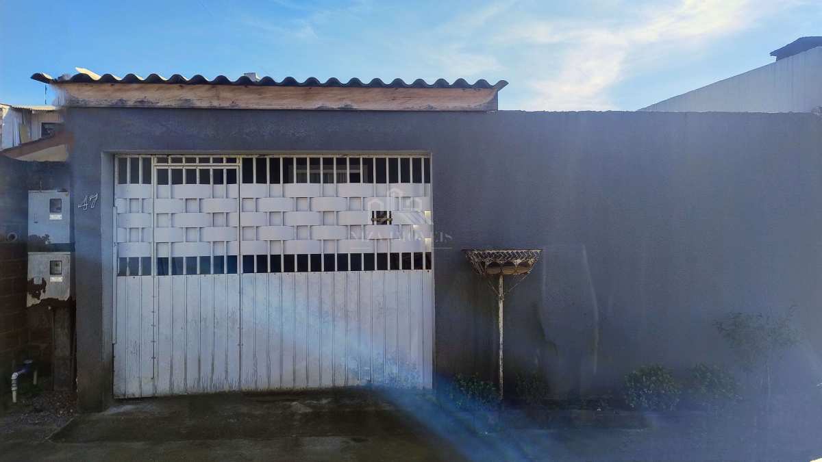 Casa à venda com 3 quartos, 121m² - Vila Fuck,Piraquara
