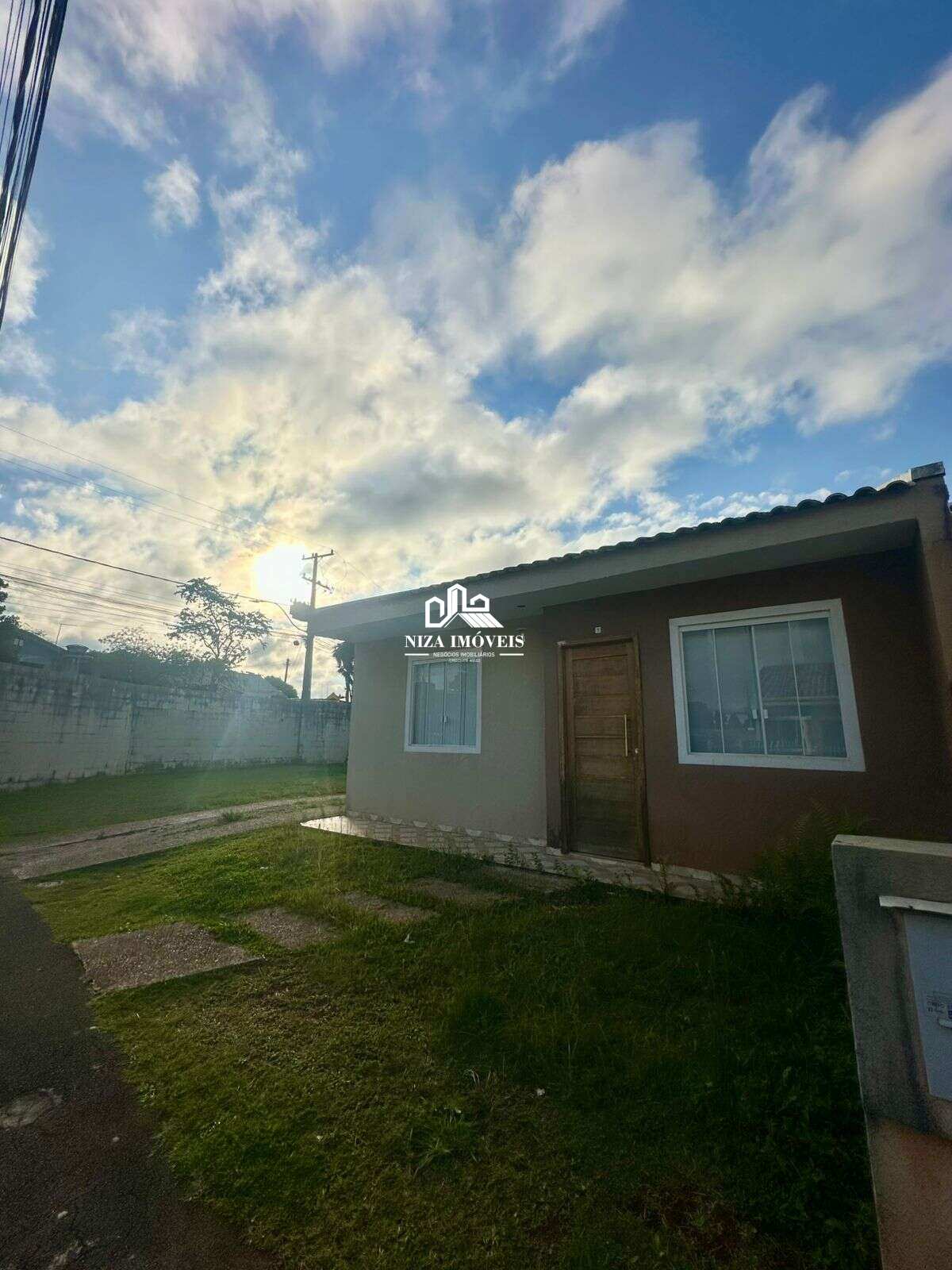 Casa de condomínio à venda com 3 quartos, 55m² - Vila São Tiago,Piraquara